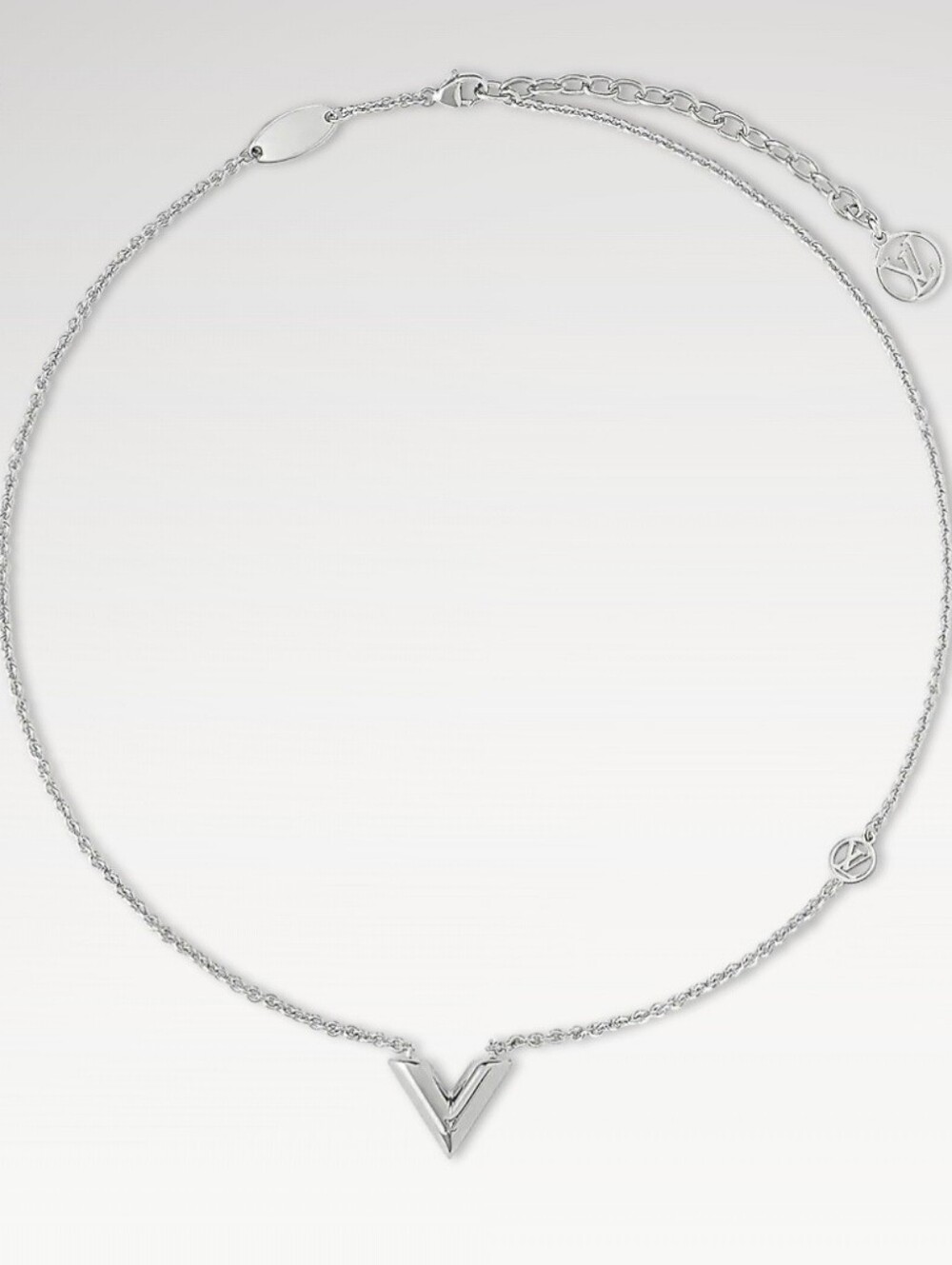 Essential V Supple Necklace